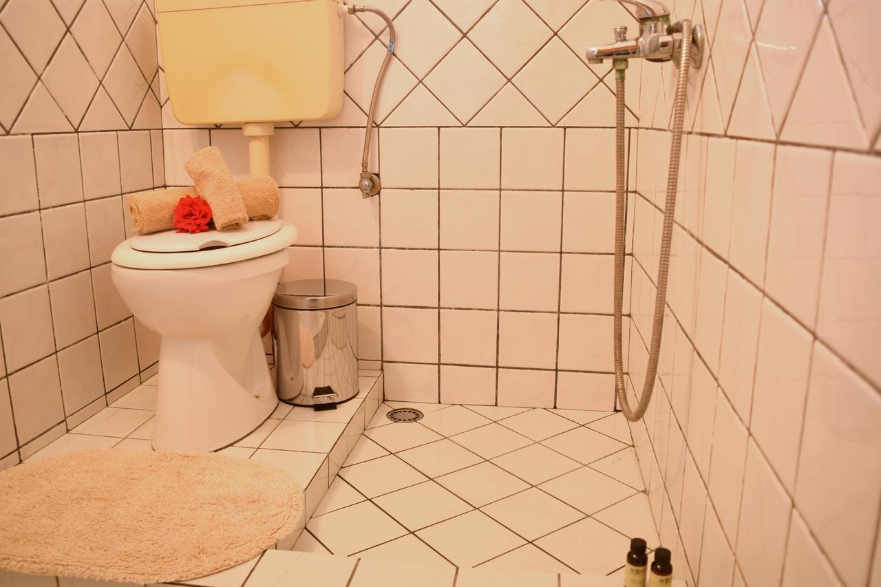 Apartamento La Casa Di Nonna Qeparo Exterior foto